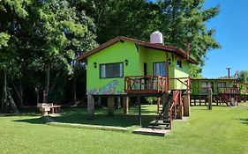 CABAÑAS EN EL DELTA CABAÑA FLOPPY y MORA